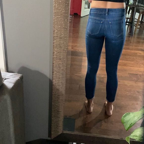 Stretchy ankle crop destroyed jeans - Picture 2 of 6